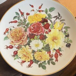 Floral Decorative Plate with Gold Trim